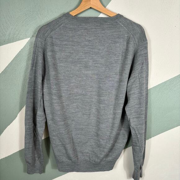 J. Crew Men's Merino Wool V Neck Sweater Medium Style 17387 Pullover Gray Top - Picture 9 of 9